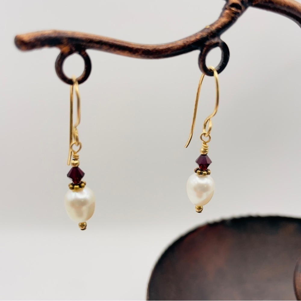 Handmade Gold Wire Garnet & Freshwater Pearl Drop Earrings